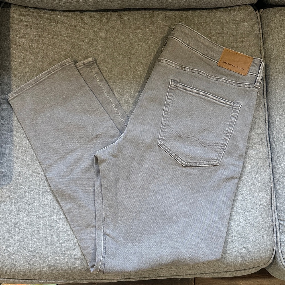 American Eagle Outfitters Light Gray Athletic Fit Jeans